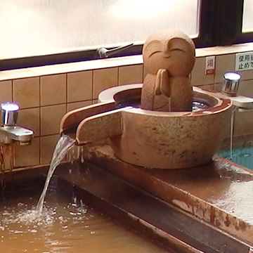 Jizonoyu Toyokan indoor bath hot water spout