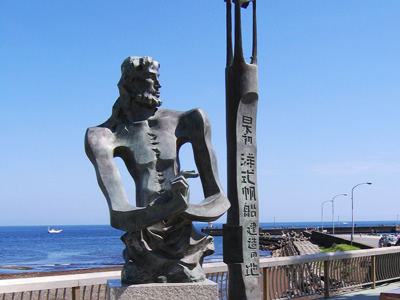 Bust of MIURA Anjin and Monument of Japan's first Western sailing ship construction