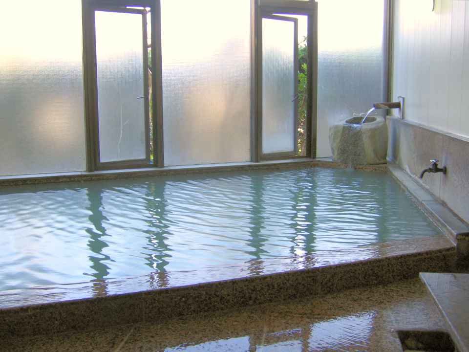 Dakenoyu Bathtub, Dake Onsen