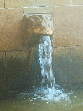 Ishidannoyu hot water spout, Ikaho Onsen