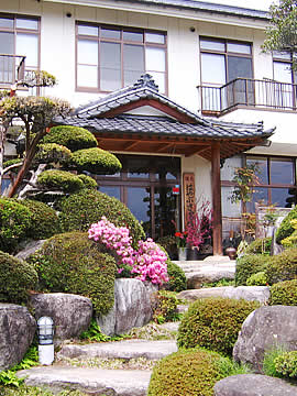 Hayabusa-onsen exterior