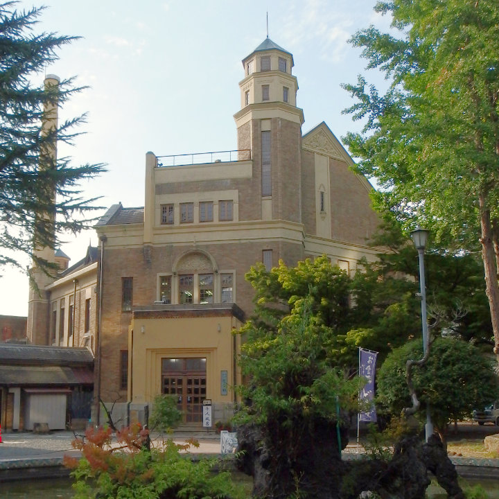 上諏訪温泉片倉館浴場棟外観