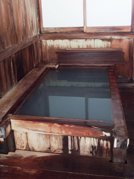 Shibu Gotenyu Heated Gotenyu in the East Bath, Oku-tateshina Onsen